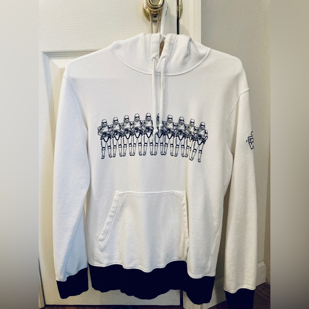 Uniqlo Star Wars Sweatshirt